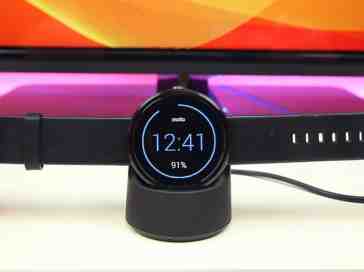 Moto 360 - Style and Design Review
