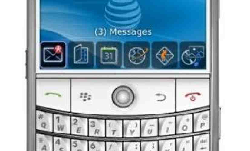 Tidbit Tuesday: BlackBerry Bold in white; Sidekick woes continue