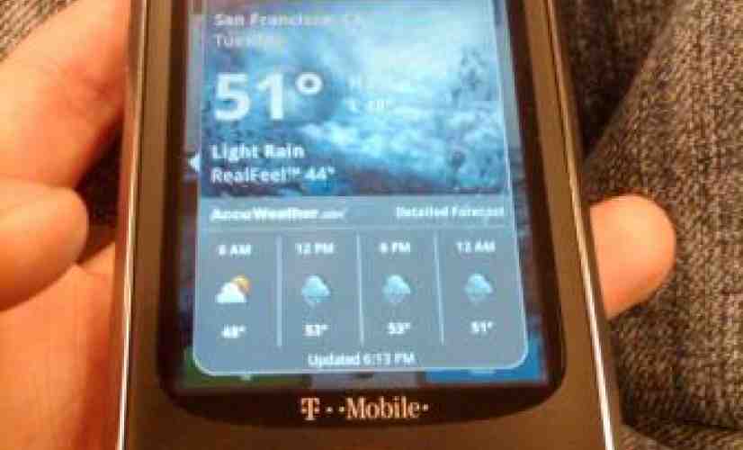 Motorola CLIQ XT spotted with T-Mobile branding