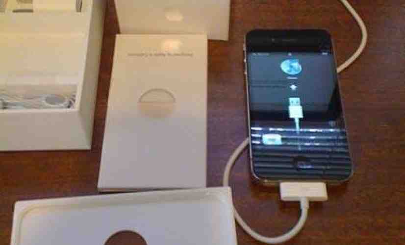 Some iPhone 4 pre-orders already arriving to users