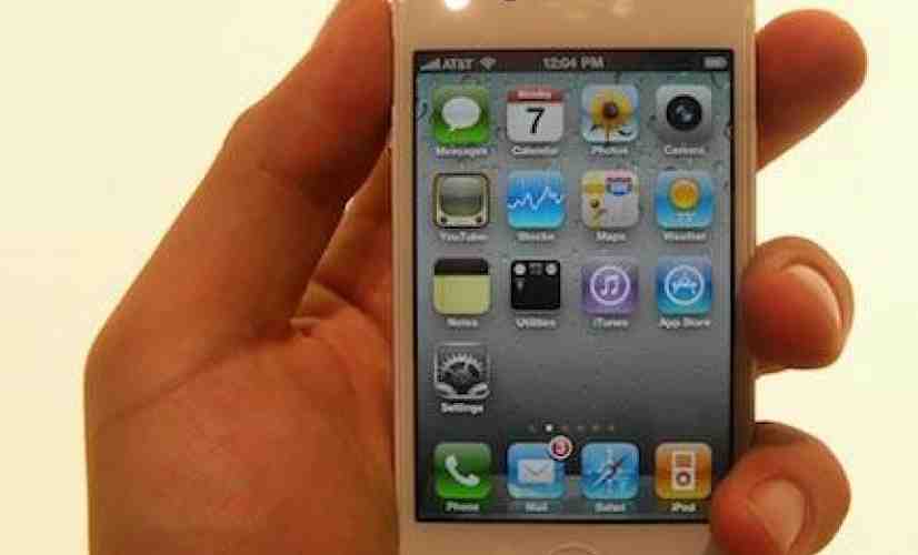 Apple: White iPhone 4 available in the second half of July