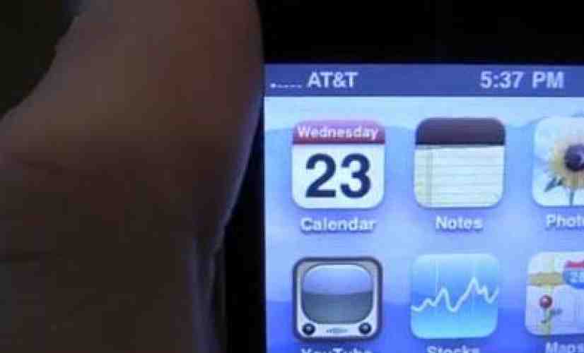 Apple may send iOS 4 update to alleviate reception problems