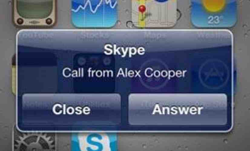 Skype updated to support multitasking on iOS 4