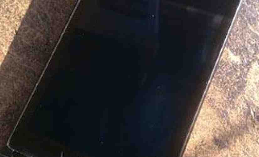 More details on the DROID X's Gingerbread update emerge