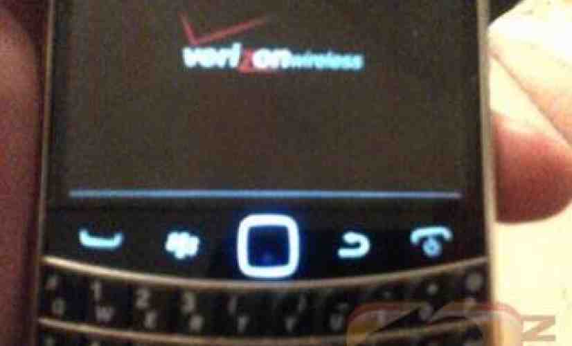 BlackBerry Bold 9930 teases its Verizon boot screen in leaked photo