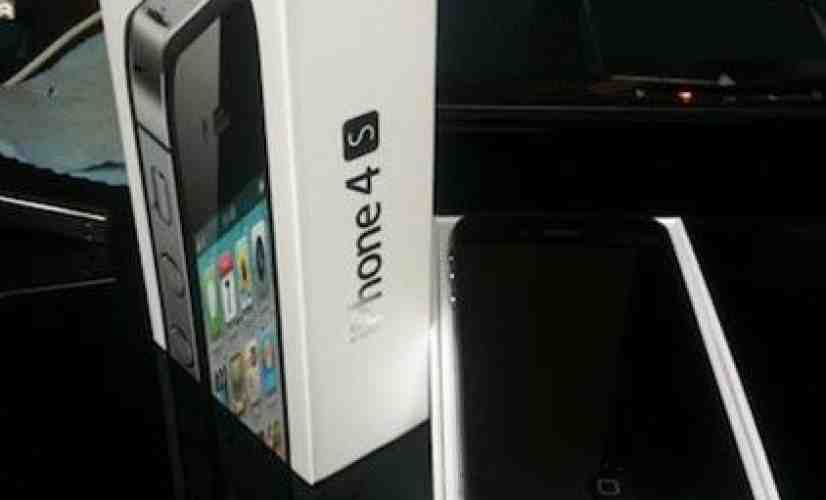 iPhone 4S arrives early for one German customer as benchmarks, Siri video demo emerge