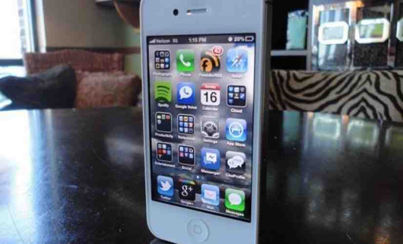 iPhone 4S sales surpass four million in first weekend of availability