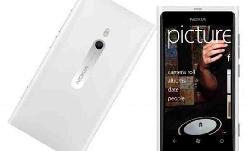 Nokia officially intros white Lumia 800