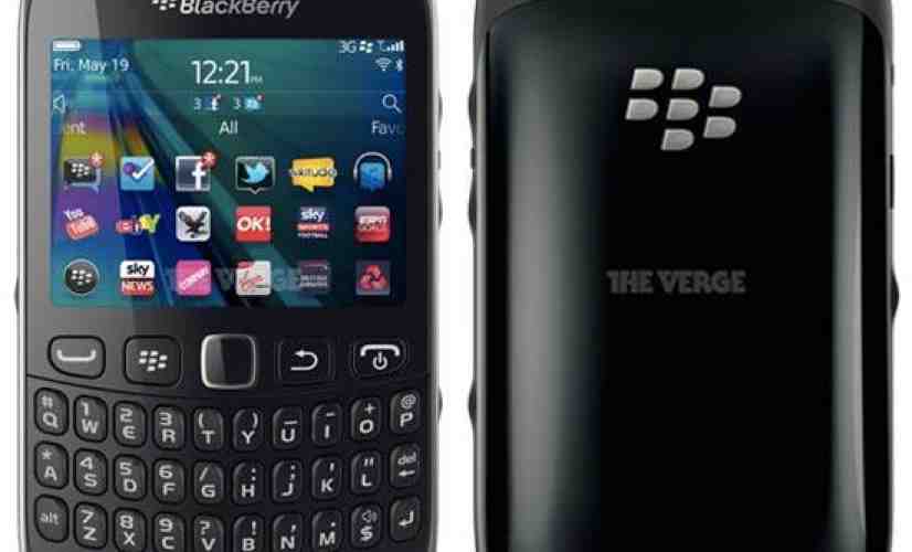 BlackBerry Curve 9320 shown in leaked renders while first BlackBerry 10 device rumored for October launch