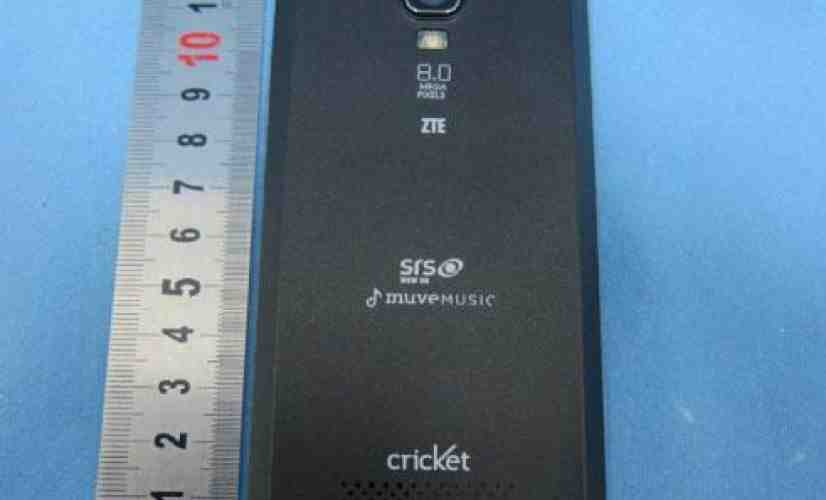 ZTE V8000 stops into the FCC on its way to Cricket