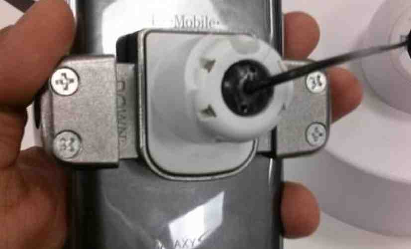 T-Mobile's Titanium Gray Samsung Galaxy S III caught on camera