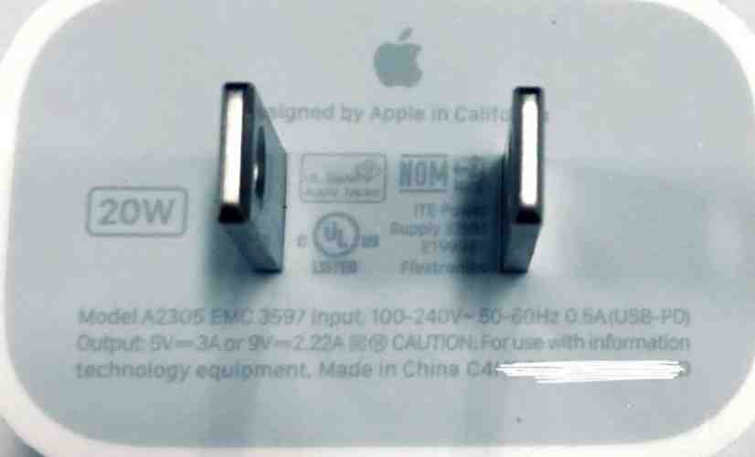 iPhone 12 may ship with Apple 20W power adapter