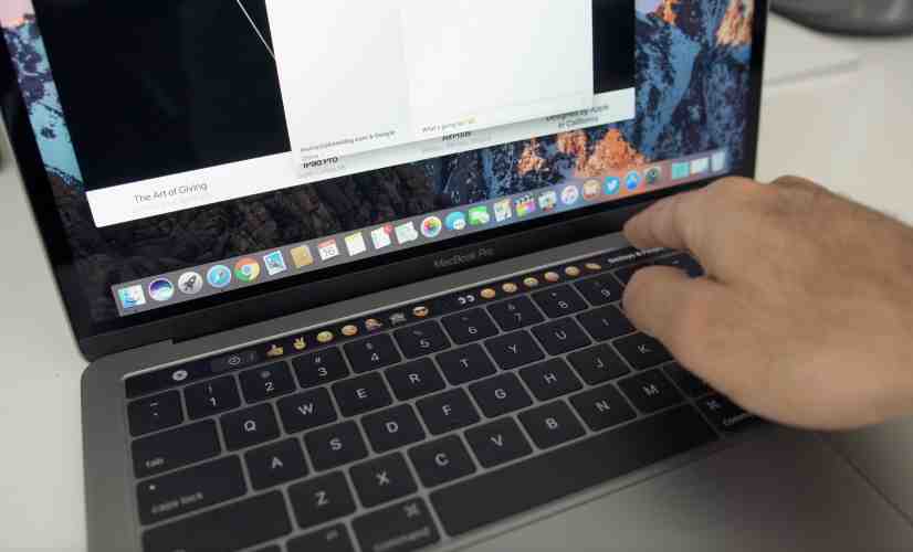 MacBook Pro (13-inch Touch Bar) First Look!